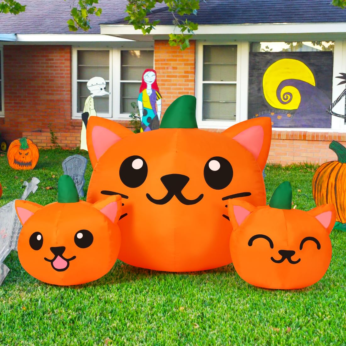 5FT Inflatable Three Pumpkin Cat Head with Built-in LEDs T402