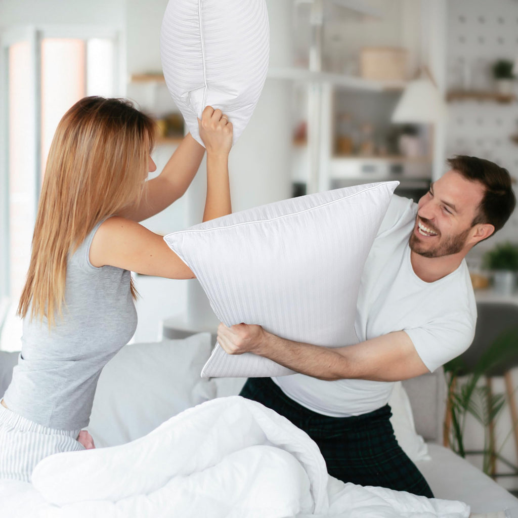 Goose Feather King Size Set of 2 Cotton Pillows F986