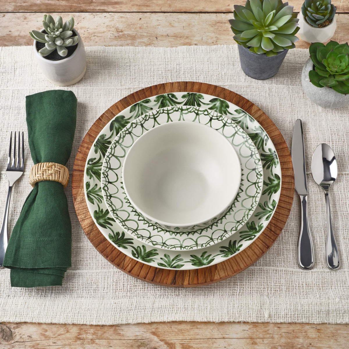 Green 12-Piece Stoneware Dinnerware Set Y255833